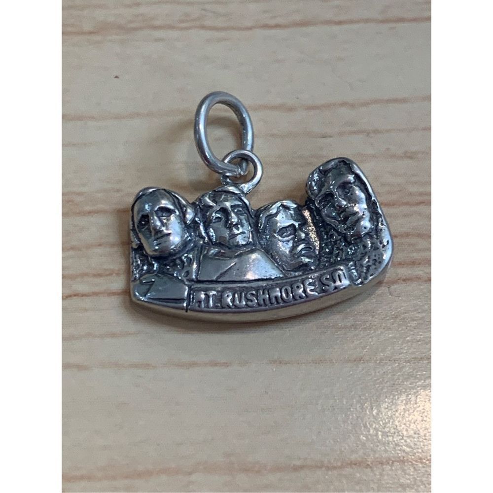 Mount Rushmore Sterling Silver Jewelry Charm #travel